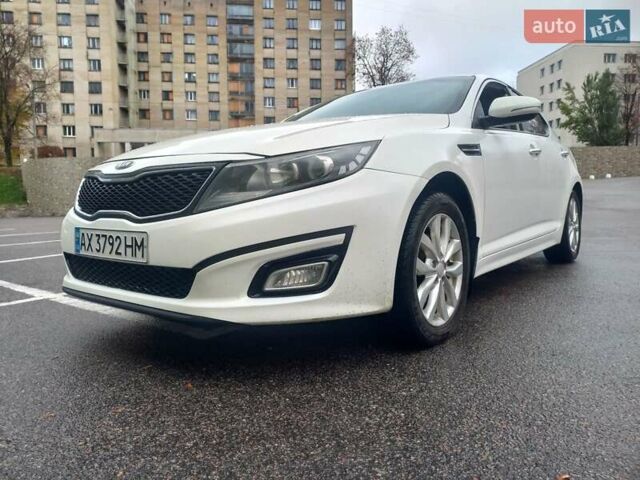Киа Оптима 2015 в Харькове на Automoto.ua Белый Киа Оптима, объемом двигателя 2.4 л и пробегом 120 тыс. км за 7300 $, фото 7 на Automoto.ua