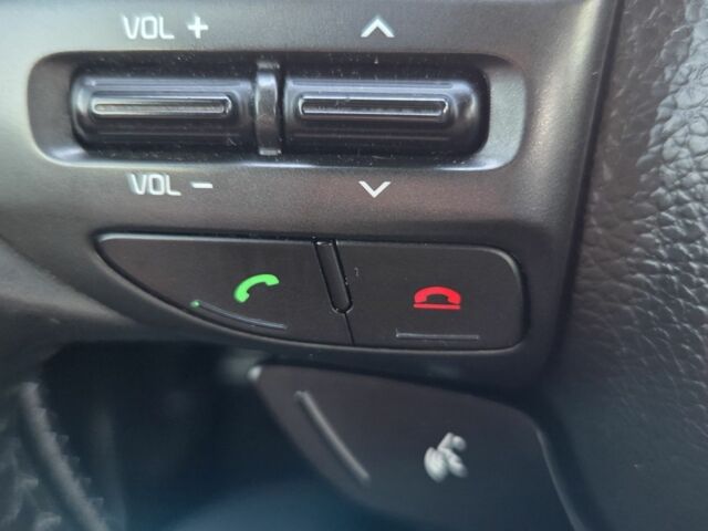 Білий Кіа Оптіма, об'ємом двигуна 2.4 л та пробігом 185 тис. км за 8400 $, фото 15 на Automoto.ua