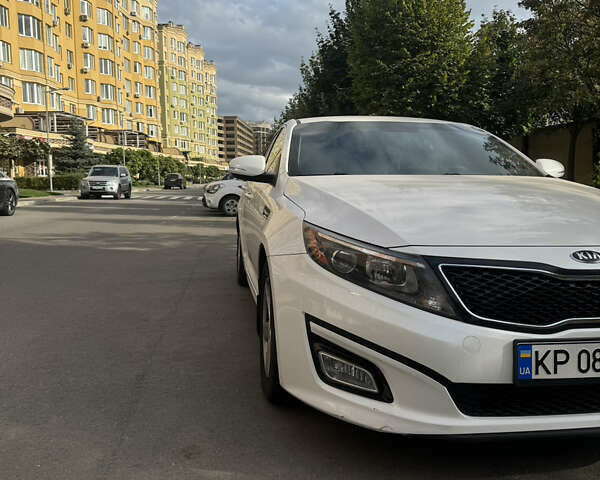 Белый Киа Оптима, объемом двигателя 2.4 л и пробегом 150 тыс. км за 9400 $, фото 5 на Automoto.ua