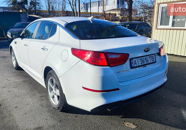 Білий Кіа Оптіма, об'ємом двигуна 2.4 л та пробігом 135 тис. км за 9500 $, фото 4 на Automoto.ua
