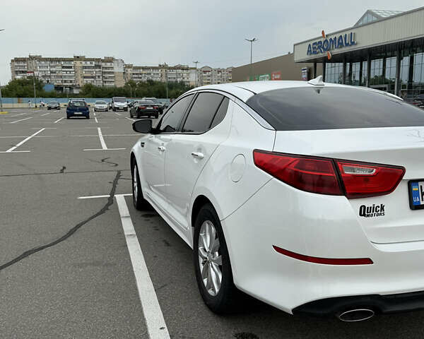 Білий Кіа Оптіма, об'ємом двигуна 2.36 л та пробігом 151 тис. км за 9450 $, фото 4 на Automoto.ua