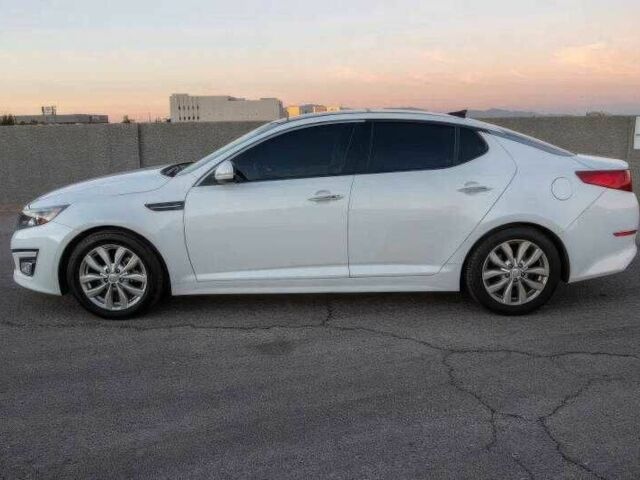 Белый Киа Оптима, объемом двигателя 2.4 л и пробегом 122 тыс. км за 7300 $, фото 3 на Automoto.ua