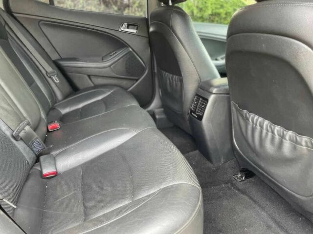 Белый Киа Оптима, объемом двигателя 2 л и пробегом 77 тыс. км за 6500 $, фото 10 на Automoto.ua