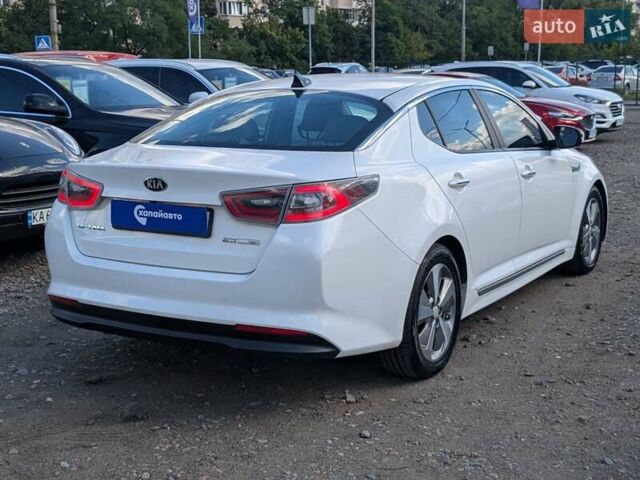 Белый Киа Оптима, объемом двигателя 2.4 л и пробегом 160 тыс. км за 12000 $, фото 1 на Automoto.ua