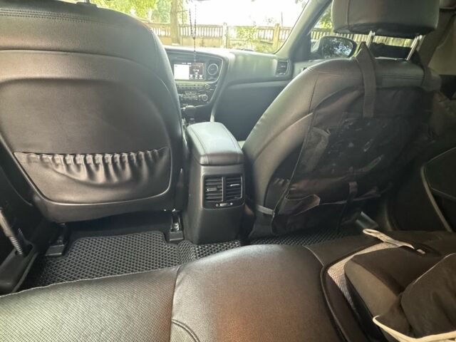 Киа Оптима 2015 в Одессе на Automoto.ua Белый Киа Оптима, объемом двигателя 2.4 л и пробегом 82 тыс. км за 13200 $, фото 3 на Automoto.ua