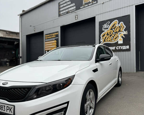 Білий Кіа Оптіма, об'ємом двигуна 2.36 л та пробігом 270 тис. км за 7000 $, фото 1 на Automoto.ua