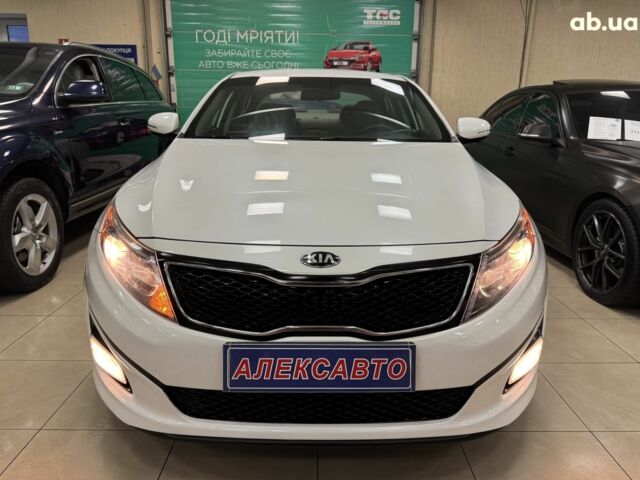 Белый Киа Оптима, объемом двигателя 0 л и пробегом 88 тыс. км за 9800 $, фото 1 на Automoto.ua