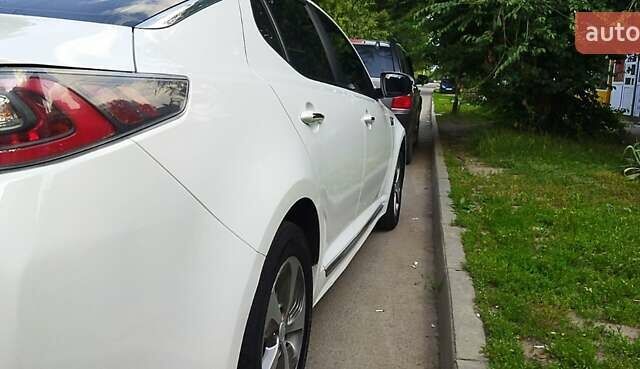 Белый Киа Оптима, объемом двигателя 2.4 л и пробегом 147 тыс. км за 10200 $, фото 9 на Automoto.ua