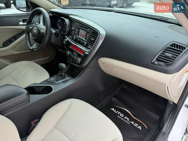 Белый Киа Оптима, объемом двигателя 2.36 л и пробегом 177 тыс. км за 7900 $, фото 40 на Automoto.ua