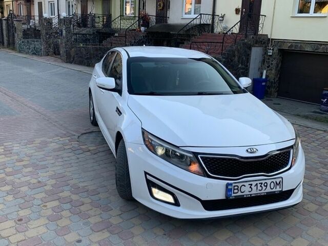 Белый Киа Оптима, объемом двигателя 2.4 л и пробегом 240 тыс. км за 9800 $, фото 4 на Automoto.ua