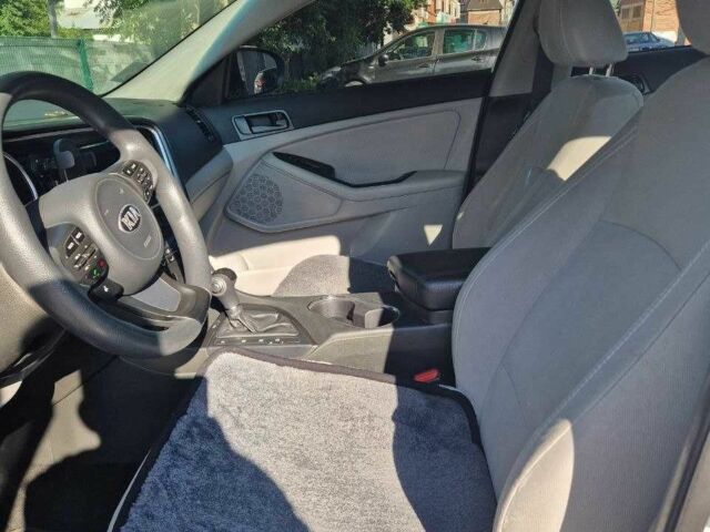 Белый Киа Оптима, объемом двигателя 2.4 л и пробегом 163 тыс. км за 9890 $, фото 10 на Automoto.ua