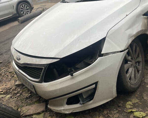 Белый Киа Оптима, объемом двигателя 2.36 л и пробегом 220 тыс. км за 4500 $, фото 2 на Automoto.ua