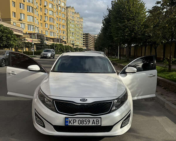 Белый Киа Оптима, объемом двигателя 2.4 л и пробегом 150 тыс. км за 9400 $, фото 7 на Automoto.ua