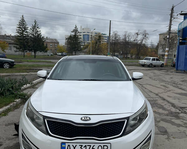 Белый Киа Оптима, объемом двигателя 2.36 л и пробегом 220 тыс. км за 8500 $, фото 1 на Automoto.ua