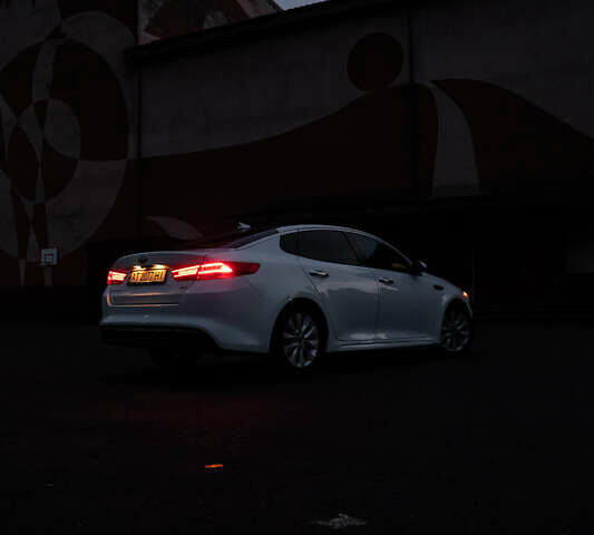 Белый Киа Оптима, объемом двигателя 2.4 л и пробегом 160 тыс. км за 13000 $, фото 21 на Automoto.ua