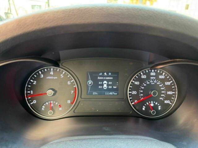 Білий Кіа Оптіма, об'ємом двигуна 2.4 л та пробігом 112 тис. км за 12000 $, фото 7 на Automoto.ua