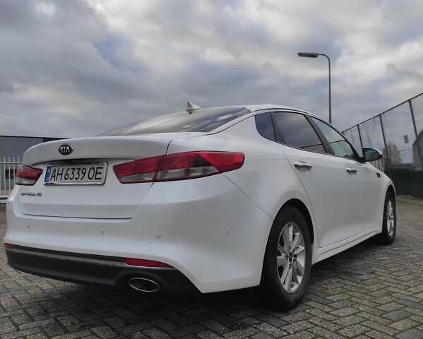 Белый Киа Оптима, объемом двигателя 2.36 л и пробегом 52 тыс. км за 13000 $, фото 9 на Automoto.ua