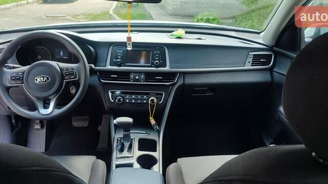 Белый Киа Оптима, объемом двигателя 2.4 л и пробегом 150 тыс. км за 12300 $, фото 5 на Automoto.ua