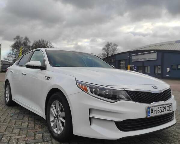 Белый Киа Оптима, объемом двигателя 2.36 л и пробегом 52 тыс. км за 13000 $, фото 14 на Automoto.ua