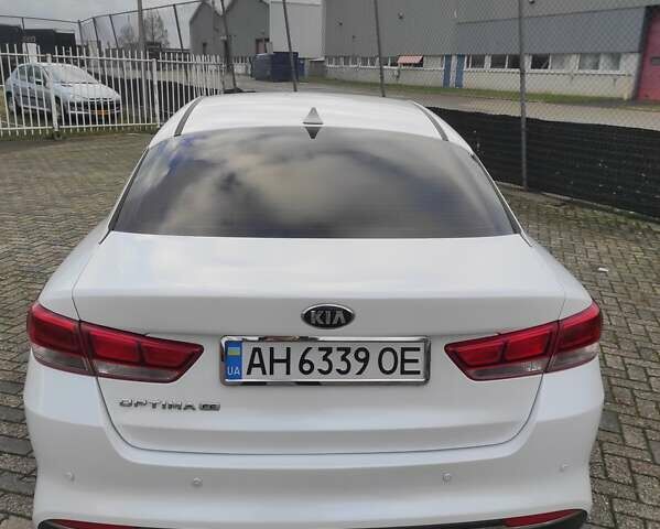 Белый Киа Оптима, объемом двигателя 2.36 л и пробегом 52 тыс. км за 13000 $, фото 11 на Automoto.ua