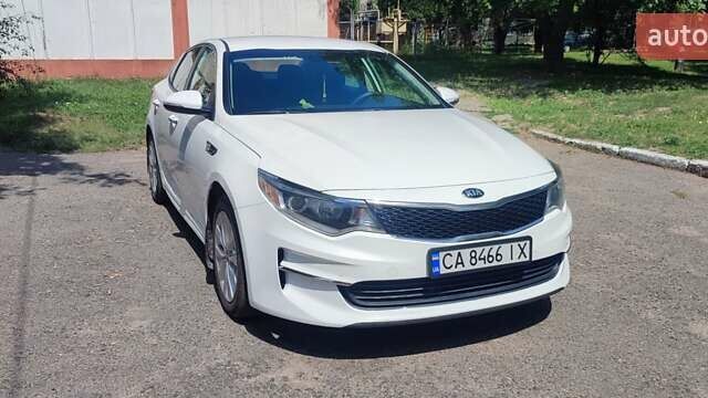 Белый Киа Оптима, объемом двигателя 2.4 л и пробегом 150 тыс. км за 12300 $, фото 12 на Automoto.ua