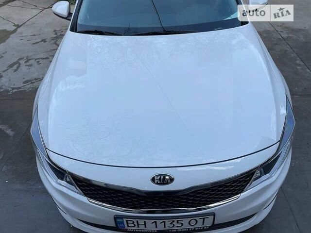 Білий Кіа Оптіма, об'ємом двигуна 2.4 л та пробігом 107 тис. км за 11000 $, фото 4 на Automoto.ua