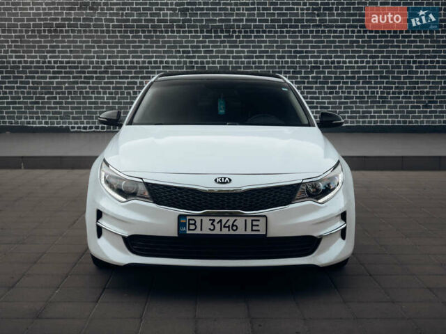Белый Киа Оптима, объемом двигателя 2.4 л и пробегом 106 тыс. км за 9500 $, фото 4 на Automoto.ua