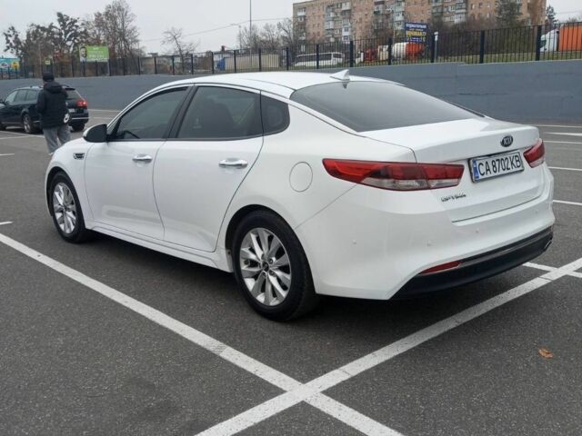 Білий Кіа Оптіма, об'ємом двигуна 2.4 л та пробігом 165 тис. км за 10000 $, фото 3 на Automoto.ua