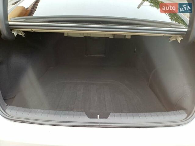 Киа Оптима 2016 в Черноморске (Ильичевске) на Automoto.ua Белый Киа Оптима, объемом двигателя 2 л и пробегом 140 тыс. км за 13000 $, фото 8 на Automoto.ua