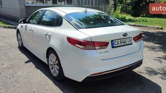 Белый Киа Оптима, объемом двигателя 2.4 л и пробегом 150 тыс. км за 12300 $, фото 8 на Automoto.ua