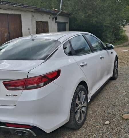 Киа Оптима 2016 в Долине на Automoto.ua Белый Киа Оптима, объемом двигателя 2 л и пробегом 113 тыс. км за 9500 $, фото 8 на Automoto.ua
