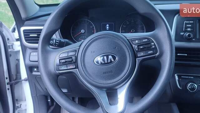 Белый Киа Оптима, объемом двигателя 2.4 л и пробегом 150 тыс. км за 12300 $, фото 21 на Automoto.ua