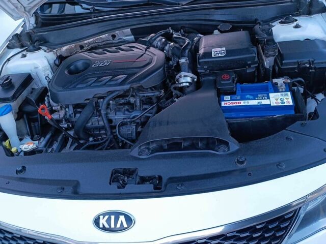 Белый Киа Оптима, объемом двигателя 2 л и пробегом 161 тыс. км за 9500 $, фото 5 на Automoto.ua