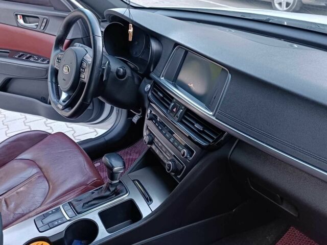 Белый Киа Оптима, объемом двигателя 2 л и пробегом 161 тыс. км за 9500 $, фото 7 на Automoto.ua