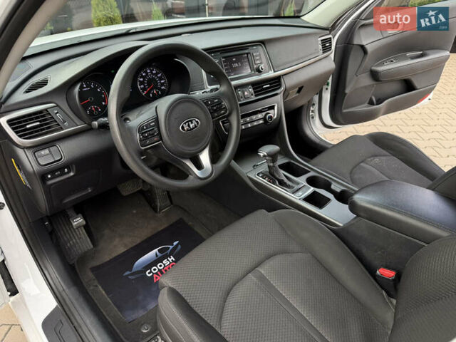 Белый Киа Оптима, объемом двигателя 2.36 л и пробегом 100 тыс. км за 9900 $, фото 12 на Automoto.ua