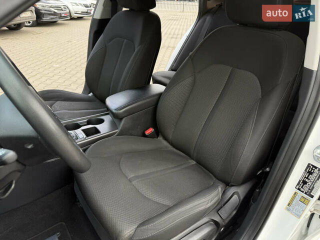 Белый Киа Оптима, объемом двигателя 2.36 л и пробегом 100 тыс. км за 9900 $, фото 14 на Automoto.ua