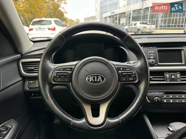 Білий Кіа Оптіма, об'ємом двигуна 2.36 л та пробігом 153 тис. км за 9500 $, фото 27 на Automoto.ua