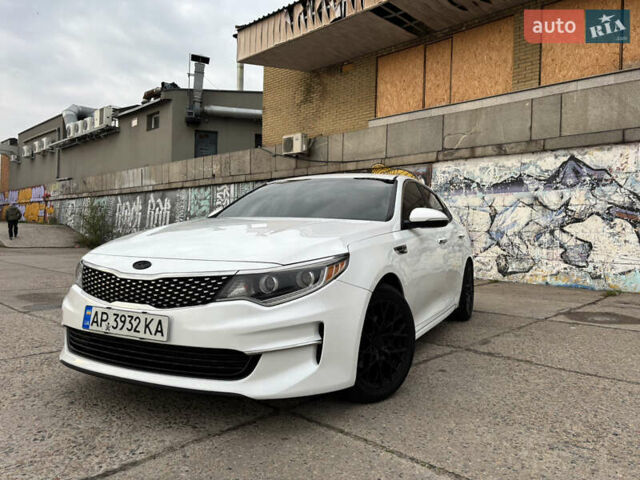 Белый Киа Оптима, объемом двигателя 2.36 л и пробегом 190 тыс. км за 12200 $, фото 2 на Automoto.ua