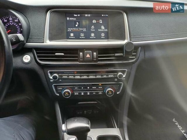 Киа Оптима 2016 в Черноморске (Ильичевске) на Automoto.ua Белый Киа Оптима, объемом двигателя 2 л и пробегом 140 тыс. км за 13000 $, фото 21 на Automoto.ua