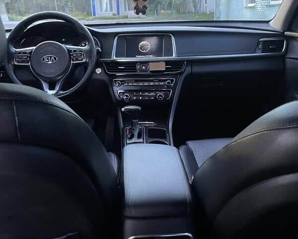 Білий Кіа Оптіма, об'ємом двигуна 2.36 л та пробігом 211 тис. км за 11450 $, фото 20 на Automoto.ua