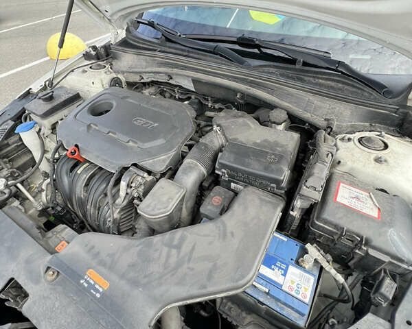 Білий Кіа Оптіма, об'ємом двигуна 2.4 л та пробігом 124 тис. км за 12100 $, фото 17 на Automoto.ua