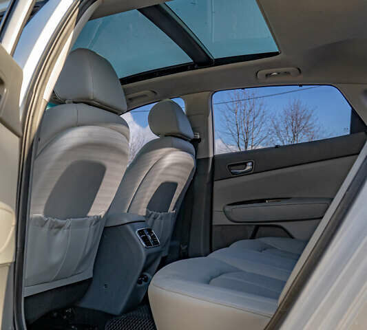 Белый Киа Оптима, объемом двигателя 2.4 л и пробегом 160 тыс. км за 13000 $, фото 34 на Automoto.ua