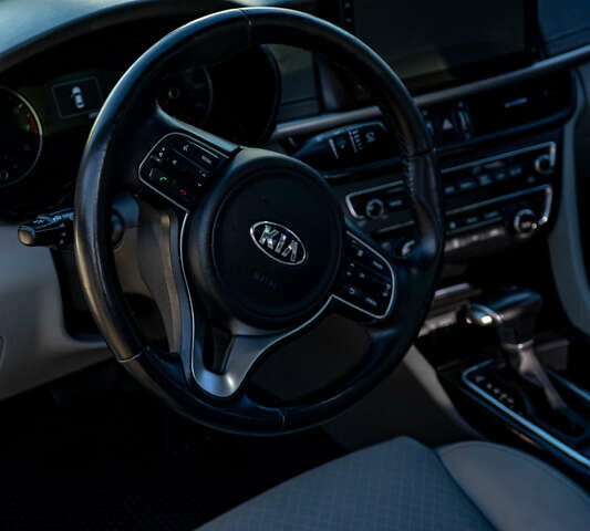 Белый Киа Оптима, объемом двигателя 2.4 л и пробегом 160 тыс. км за 13000 $, фото 28 на Automoto.ua