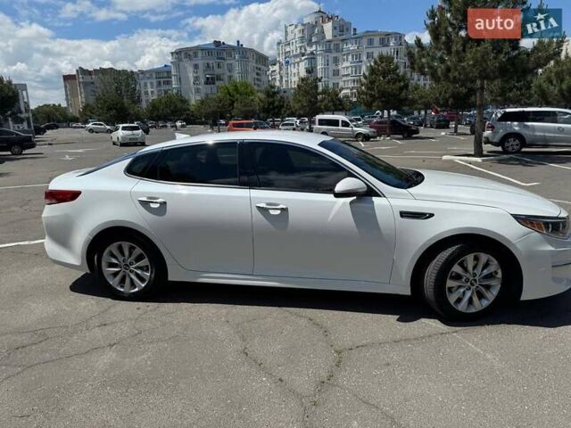 Белый Киа Оптима, объемом двигателя 2.4 л и пробегом 112 тыс. км за 12300 $, фото 1 на Automoto.ua