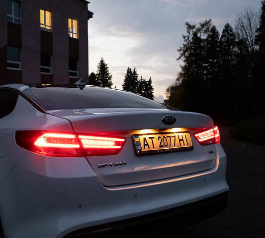 Белый Киа Оптима, объемом двигателя 2.4 л и пробегом 160 тыс. км за 13000 $, фото 18 на Automoto.ua