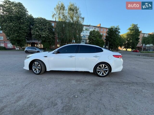 Белый Киа Оптима, объемом двигателя 2.4 л и пробегом 100 тыс. км за 12150 $, фото 3 на Automoto.ua