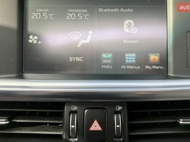 Белый Киа Оптима, объемом двигателя 2 л и пробегом 125 тыс. км за 16700 $, фото 8 на Automoto.ua