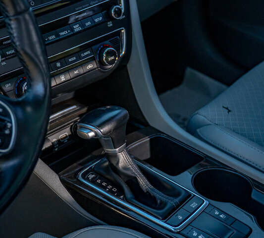 Белый Киа Оптима, объемом двигателя 2.4 л и пробегом 160 тыс. км за 13000 $, фото 30 на Automoto.ua