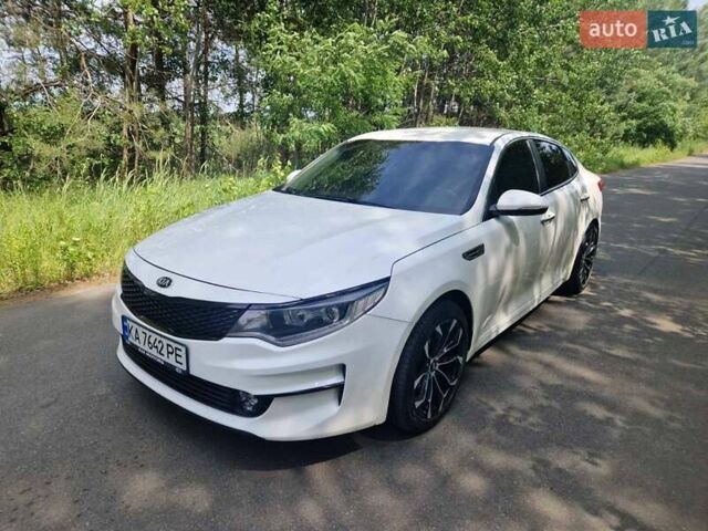 Белый Киа Оптима, объемом двигателя 2.4 л и пробегом 140 тыс. км за 12550 $, фото 4 на Automoto.ua