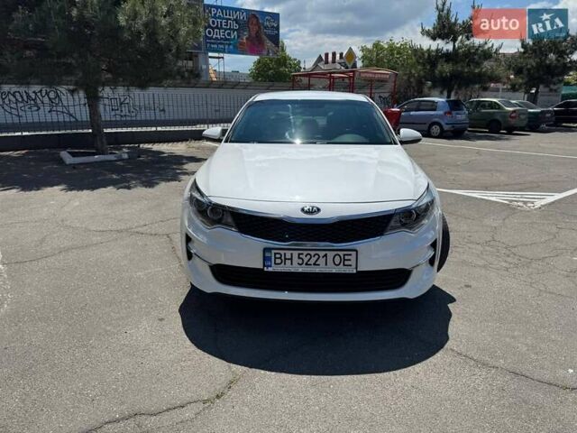 Белый Киа Оптима, объемом двигателя 2.4 л и пробегом 112 тыс. км за 12300 $, фото 9 на Automoto.ua